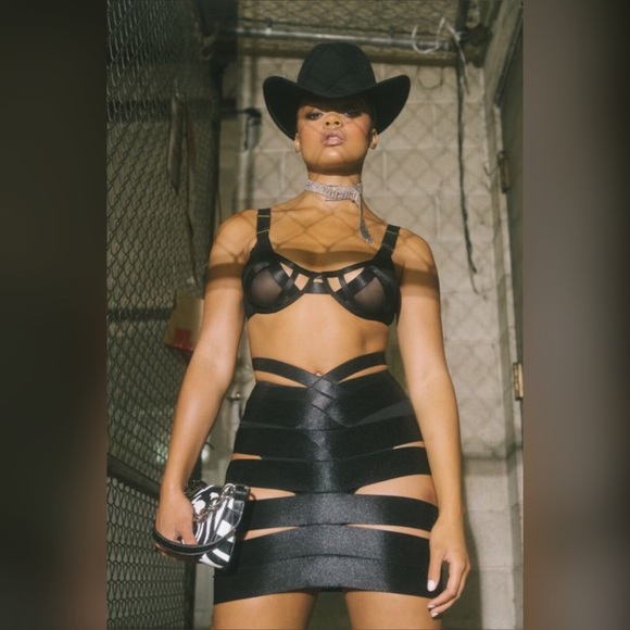 Bandage Barbie Lingerie Set 💕☠️💕 - Picture 2 of 4